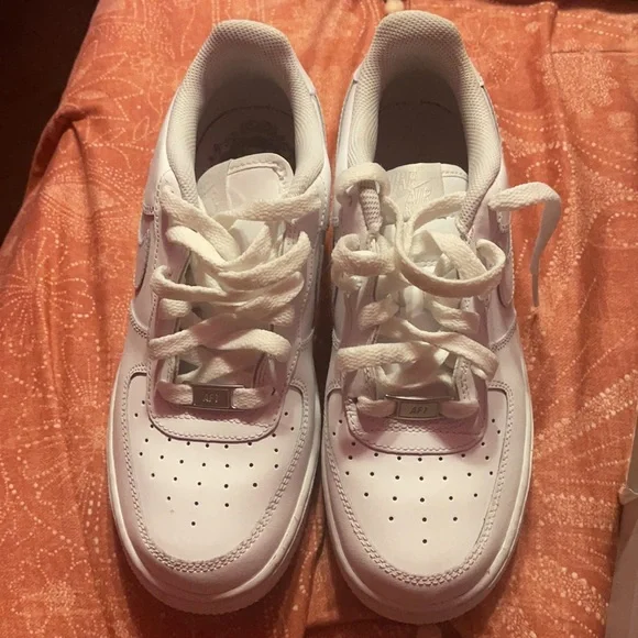 Nike Air Force Obed size 5.5Y - Picture 2 of 4